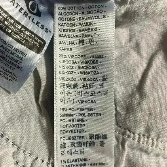 Levi’s Classic Bermuda Shorts 33 Light Wash Casual Summer Vintage Inspired NWT - Picture 9 of 10